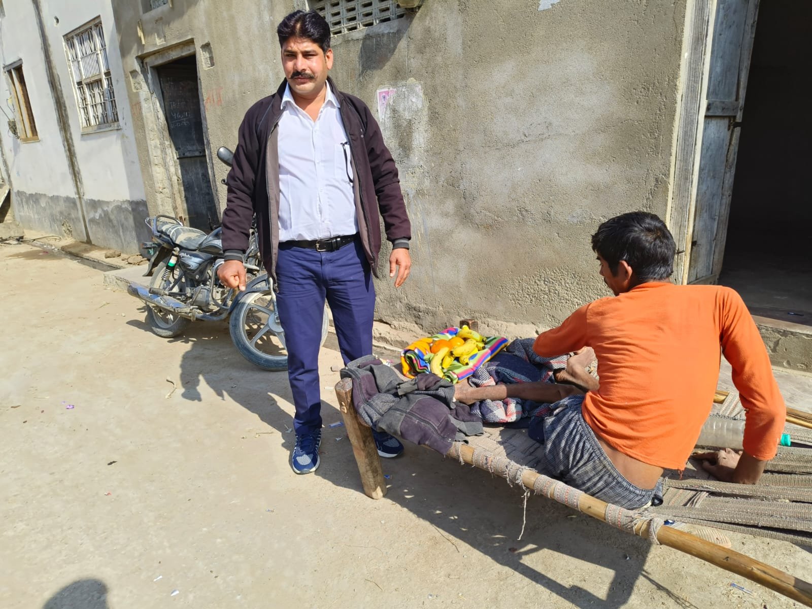 "सक्षम बनाओ, सहयोग बढ़ाओ!"